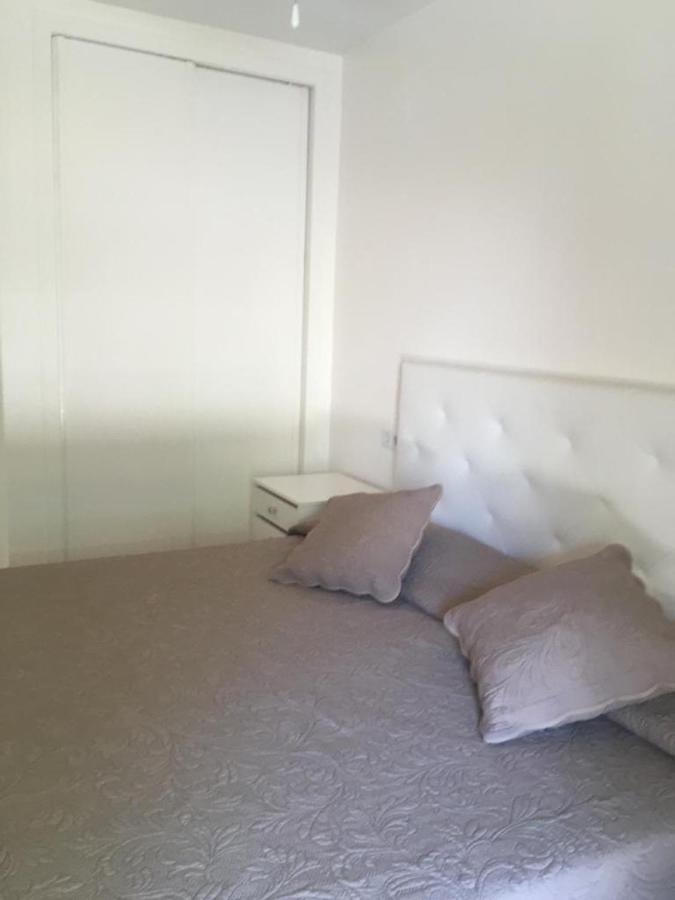 2-Bedroom And Living Room Apartment Near Campoamor Beach المظهر الخارجي الصورة