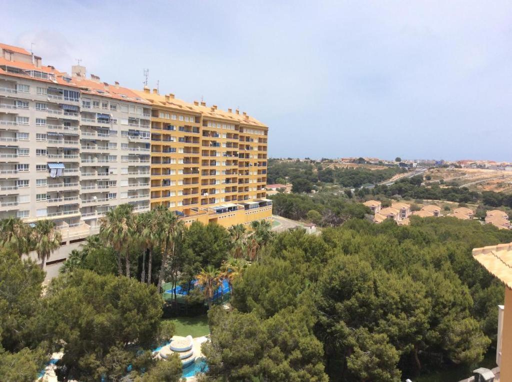 2-Bedroom And Living Room Apartment Near Campoamor Beach المظهر الخارجي الصورة